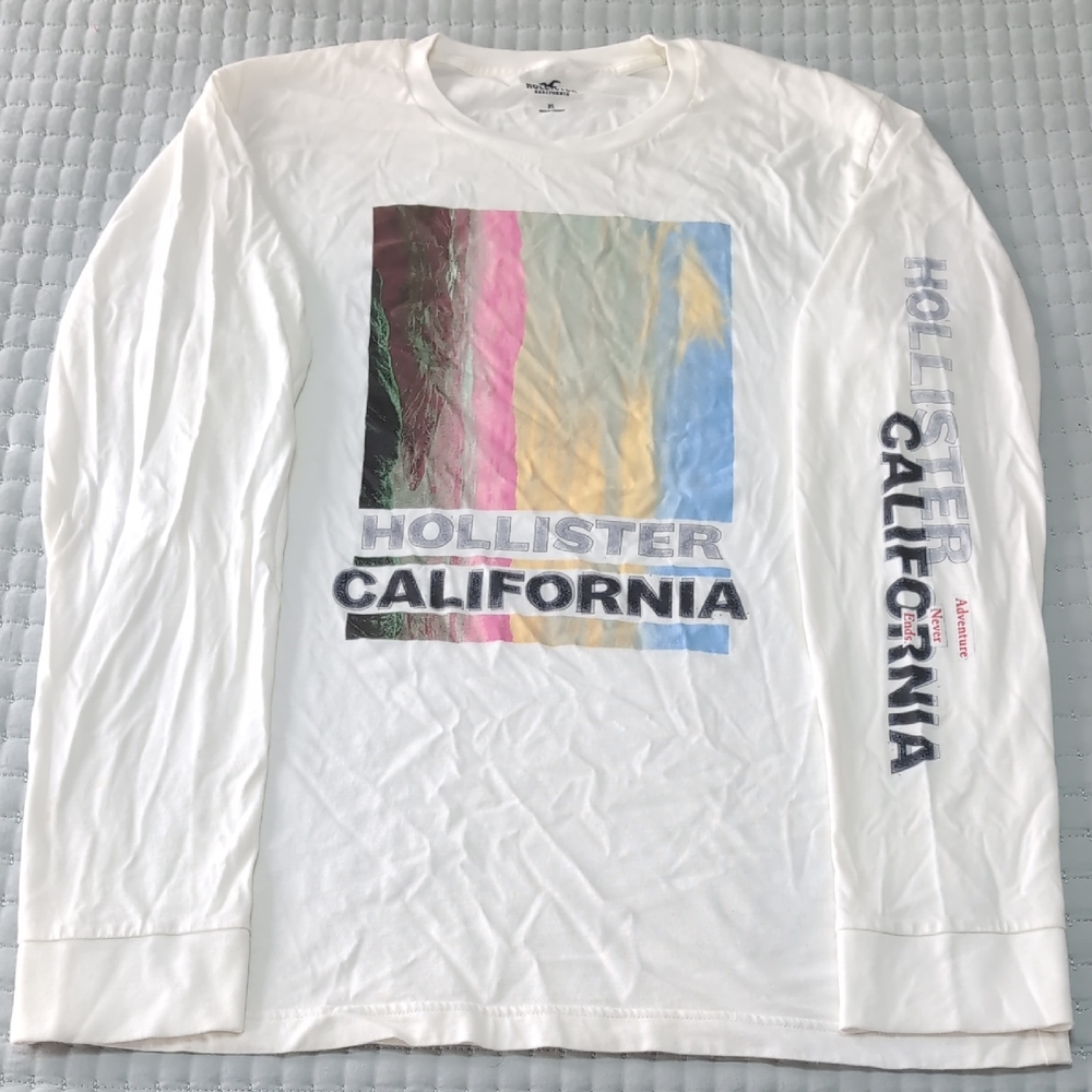 Hollister Men's White Graphic Long Sleeve Tee